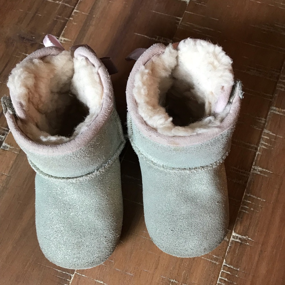 Ugg toddler girl boots size 5